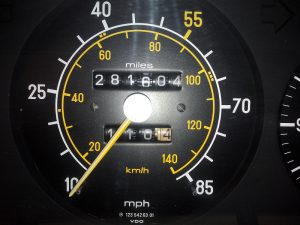 Why Did 1980s Cars in America Have 85-MPH Speedometers?